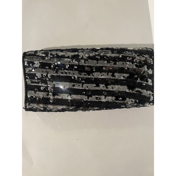 Betsy Johnson Sequin Clutch Black - Picture 1 of 5